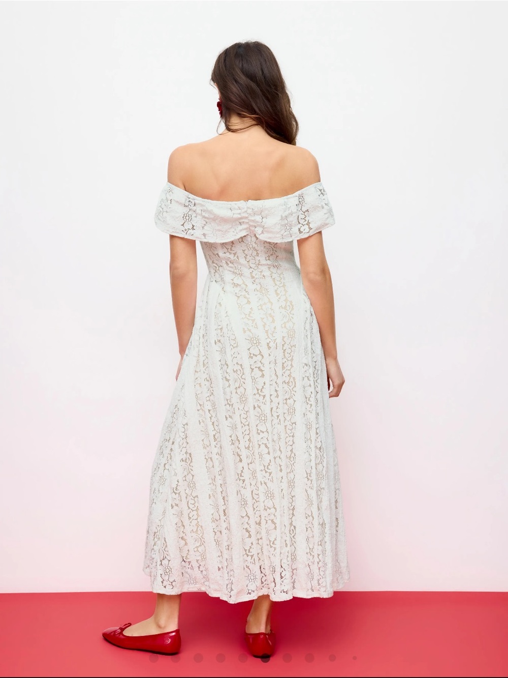 Cider LACE SCULPTURAL OFF-SHOULDER KNOTTED FLARED MAXI DRESS - Picture 4 of 8